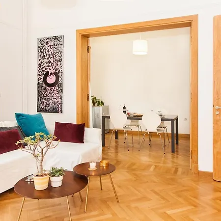With Comfort And Lux In Kolonaki Apartment