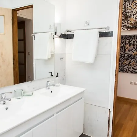 Apartment With Comfort And Lux In Kolonaki Athens